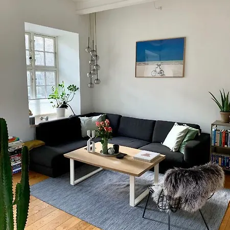 Stunning Loft In Central